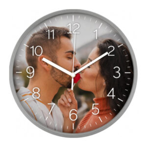 Wall clock personalized